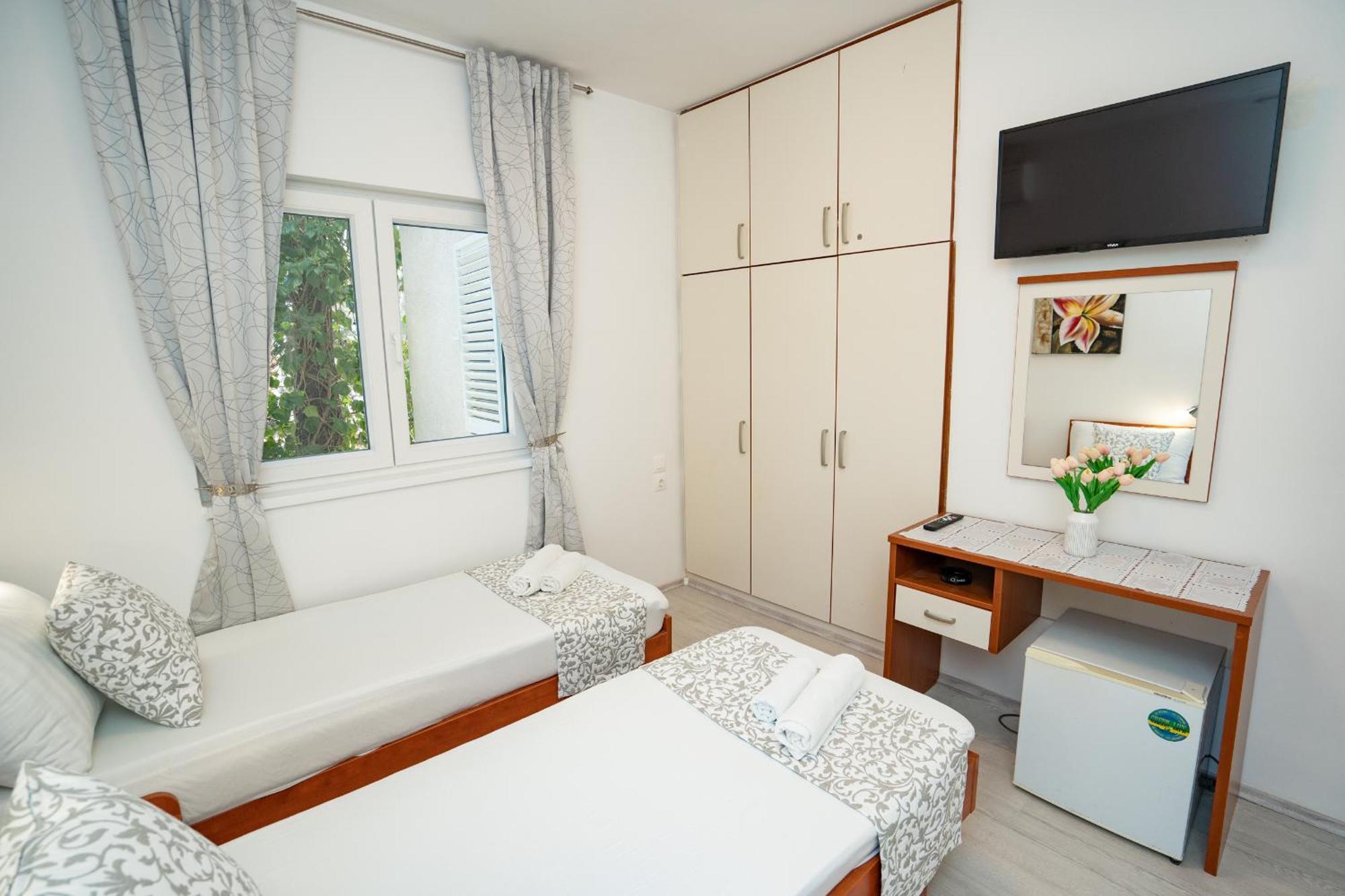 Pool Mansion Magnolia - Comfort Rooms Novalja Extérieur photo